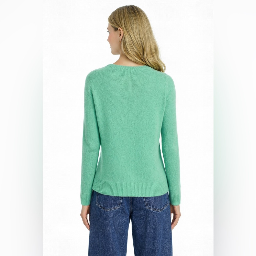C by Bloomingdale's‎ Cashmere Sweater Green Crew Neck Long Sleeve Women's M - Picture 2 of 7